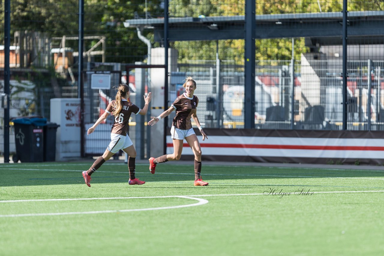 Bild 402 - wBJ FC St. Pauli - Eimsbuetteler TV : Ergebnis: 3:4